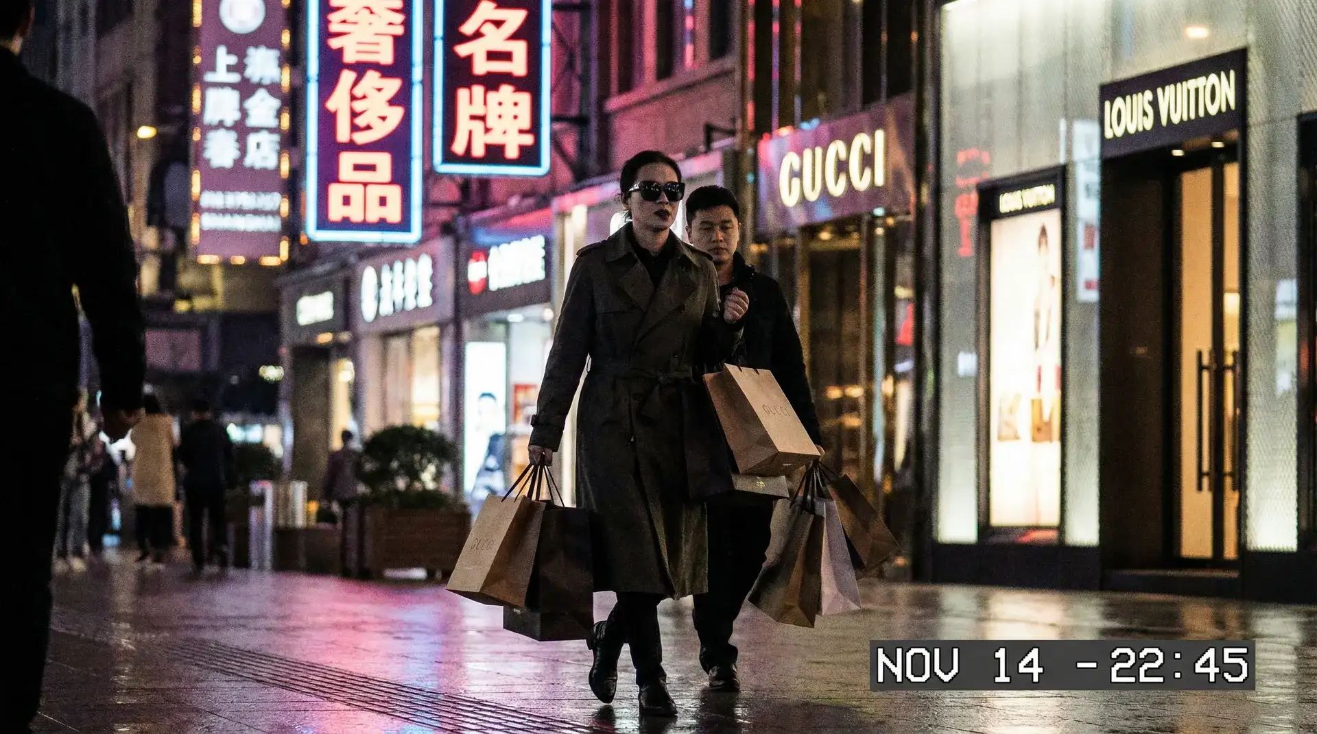 免费的海外短视频软件下载 - 奢侈品购物被拍